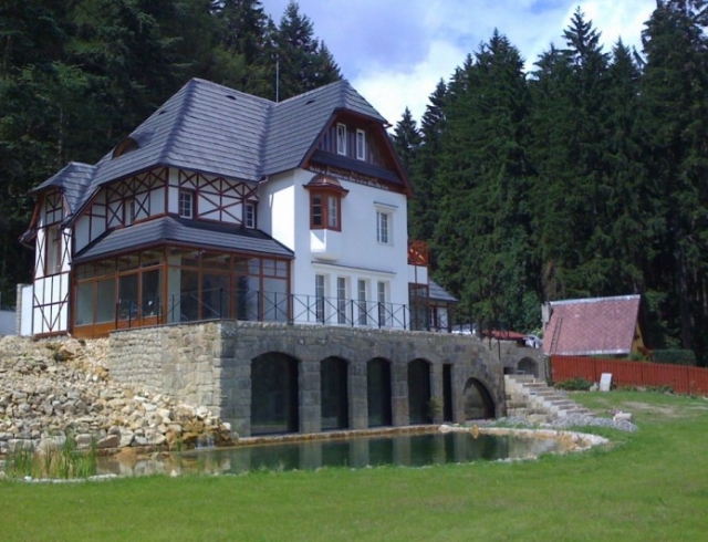 Vila v Kypusi.jpg